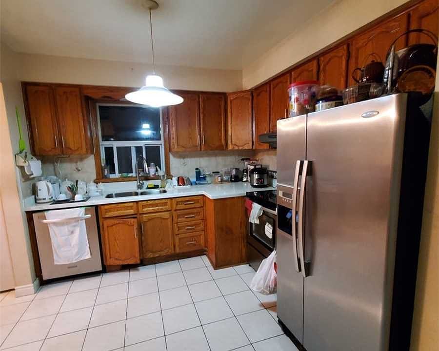 2nd image of 32 Marta Ave