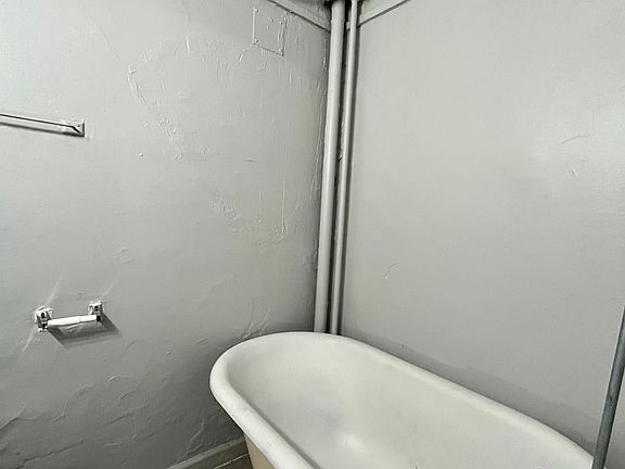 5th image of 2207 Jones St #2207304