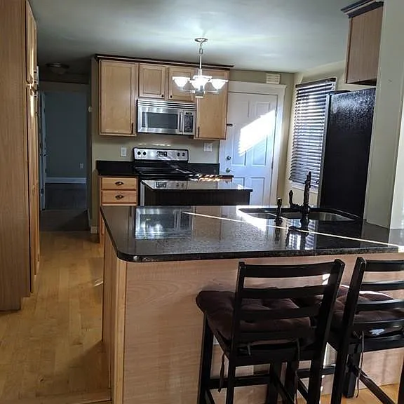 10 Woodbury Ct #1 — Photo 3