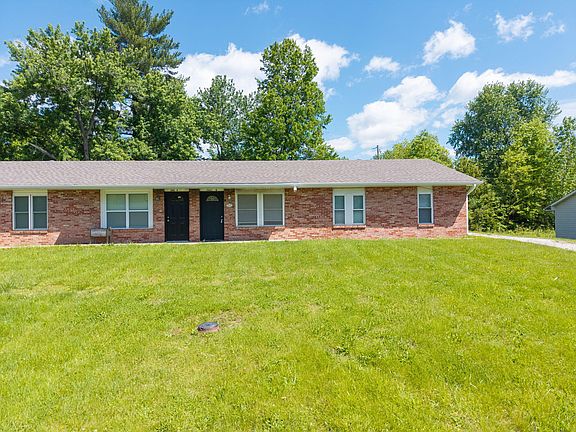 2nd image of 2601 E Oakbrook Dr #B
