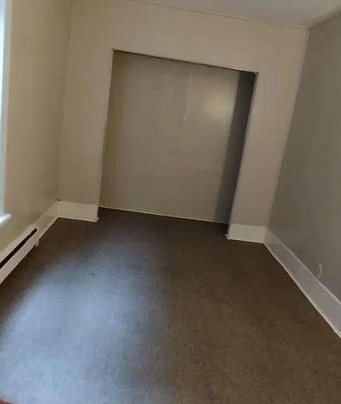 2128 Genesee St — Photo 16