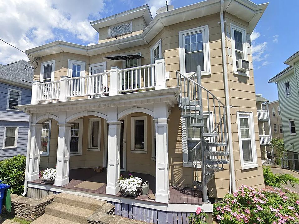 1st image of 8 Douglas Ave APT 2