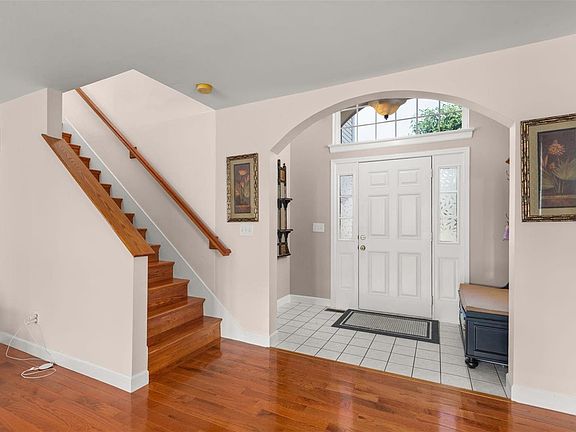 3rd image of 3101 Andover Manor Ct