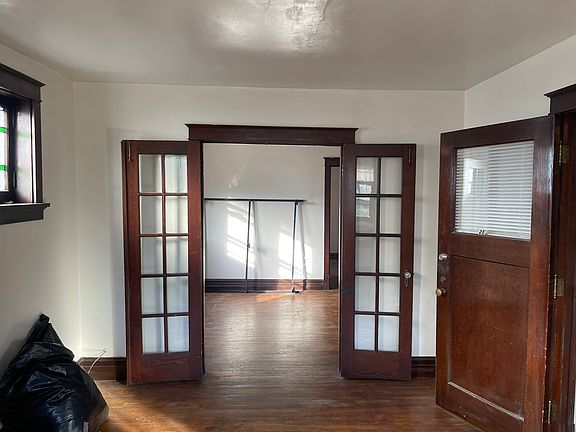 4th image of 3844 Wilmington Ave #5908-2N
