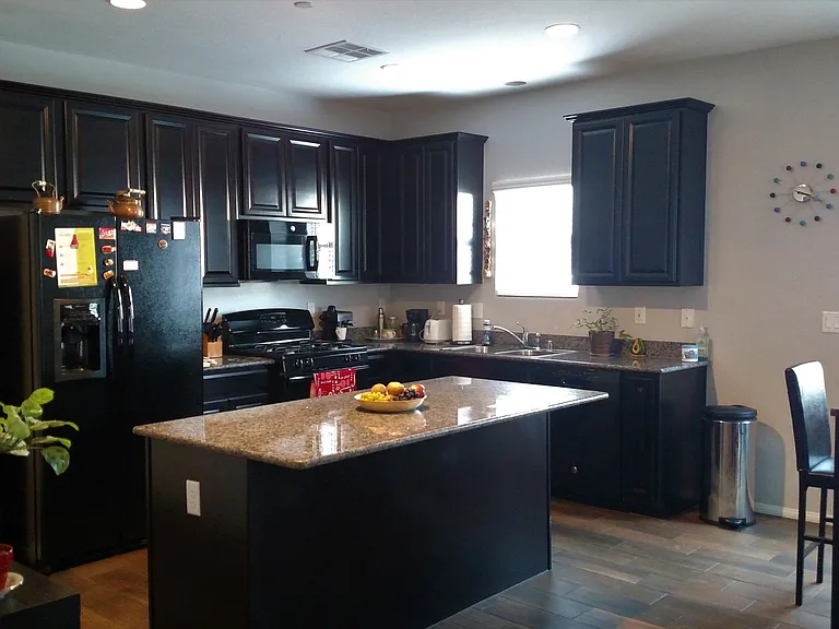 7612 Tiffany Lamp Ct — Photo 2
