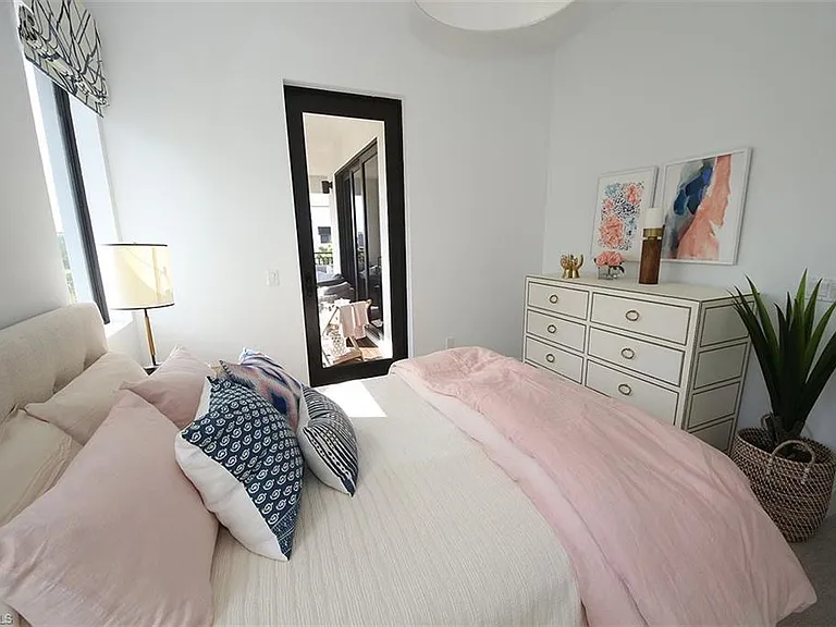 1035 3rd Ave S #411 — Photo 16