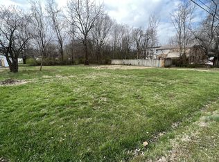 2402 E Commercial St, Springfield, MO 65803