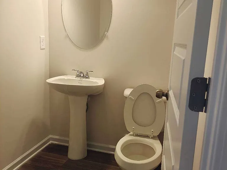 72 Professional Pl — Photo 8