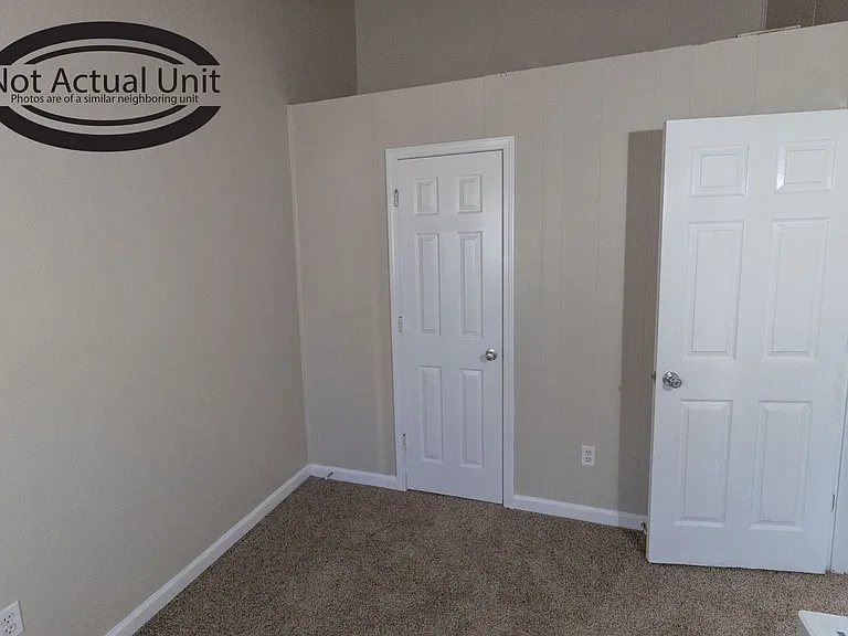 700 W Cunningham Dr #C — Photo 10