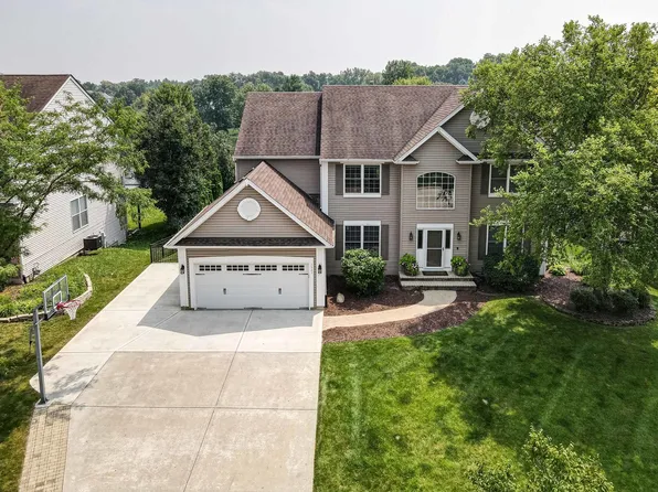 1521 Boulder Bluff Ln, Algonquin, IL 60102