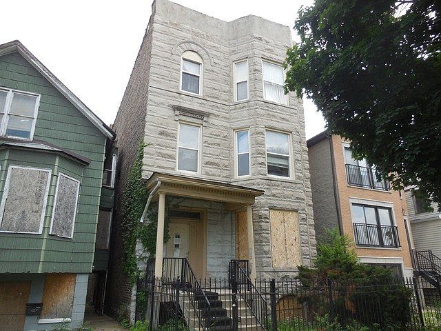 1st image of 5823 S Wabash Ave
