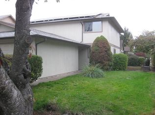706 Oakdale Ave, Springfield, OR 97477