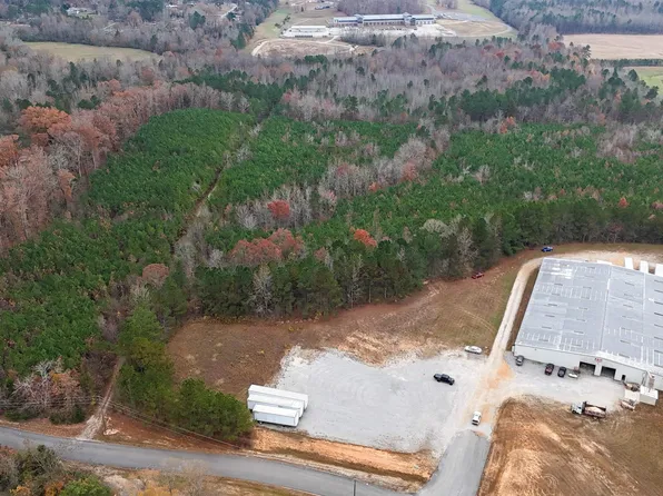 N Star Dr, Haleyville, AL 35565