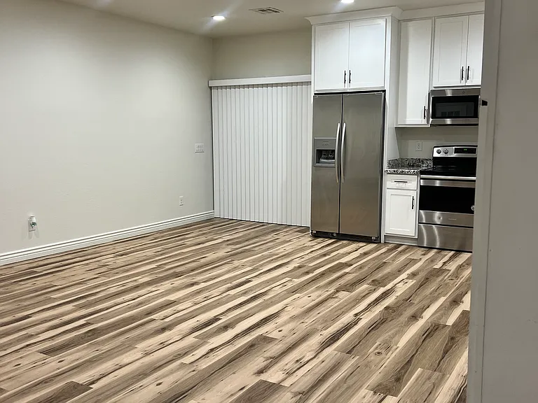 32014 N Ash St — Photo 5