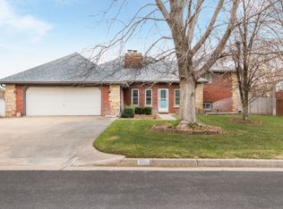 306 Village Rd #W, Andover, KS 67002