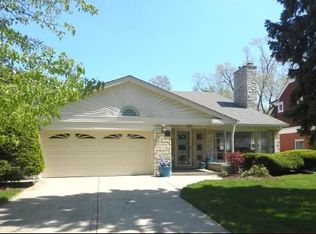 1415 Clinton Pl, River Forest, IL 60305