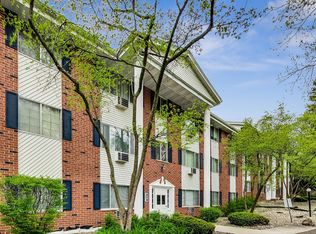 1321 W Main St, Lake Geneva, WI 53147