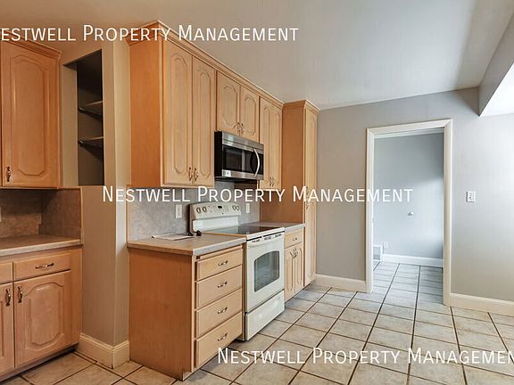 4th image of 2405 E Cavalier Dr