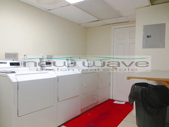 5th image of 43 Bay State Rd APT 2R