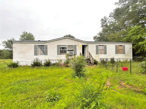 515 Crooked Trl, Waskom, TX 75692