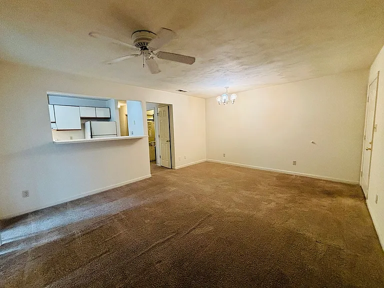 403A Berryfield Ln — Photo 3