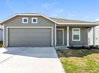 10721 Revolver Ln, Fort Worth, TX 76108