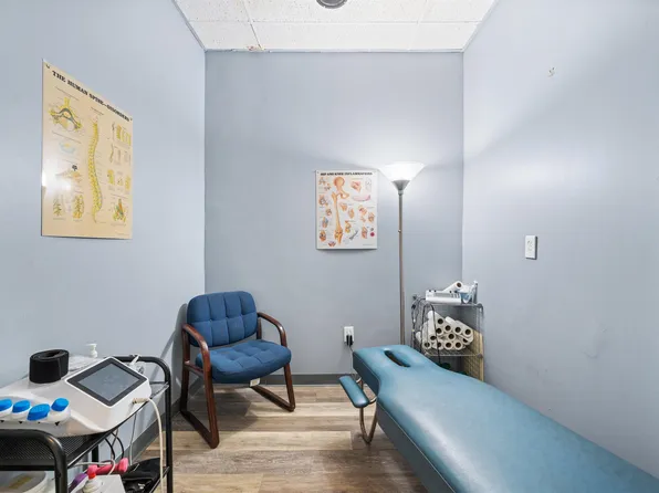 510 43rd Street image 19 of 32