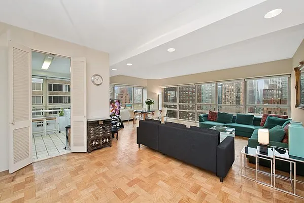 Rented by Keller Williams NYC | media 19