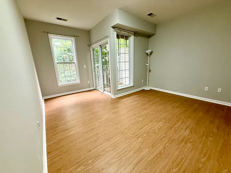 200 Dey St #227 — Photo 11
