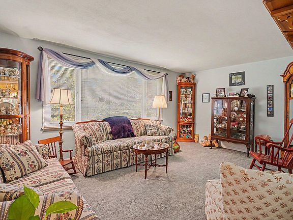 4th image of 16261 Gierman Dr