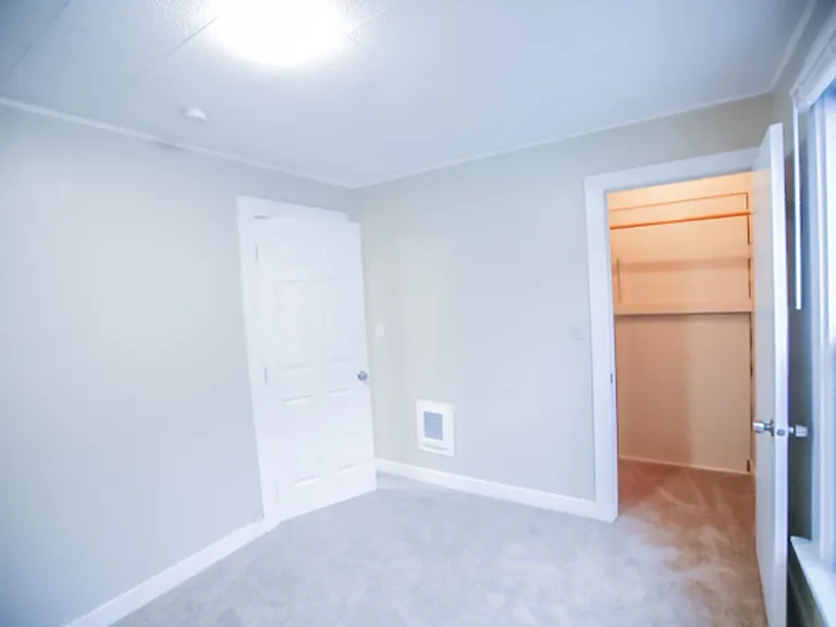 3619 Lombard Ave — Photo 5