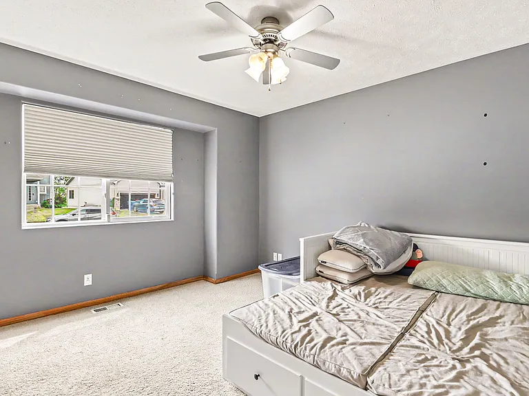 4408 Waterford Ave — Photo 10