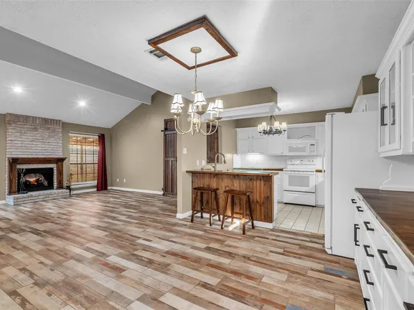 12034 Texas National Blvd, Willis, TX 77378