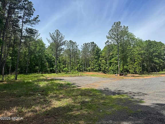 5th image of 1079 S Highway 87