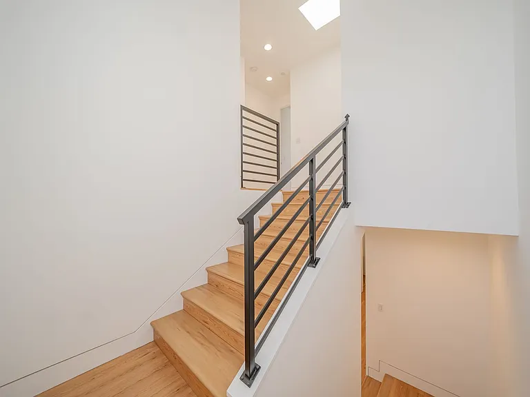 848 32nd Street — Photo 12