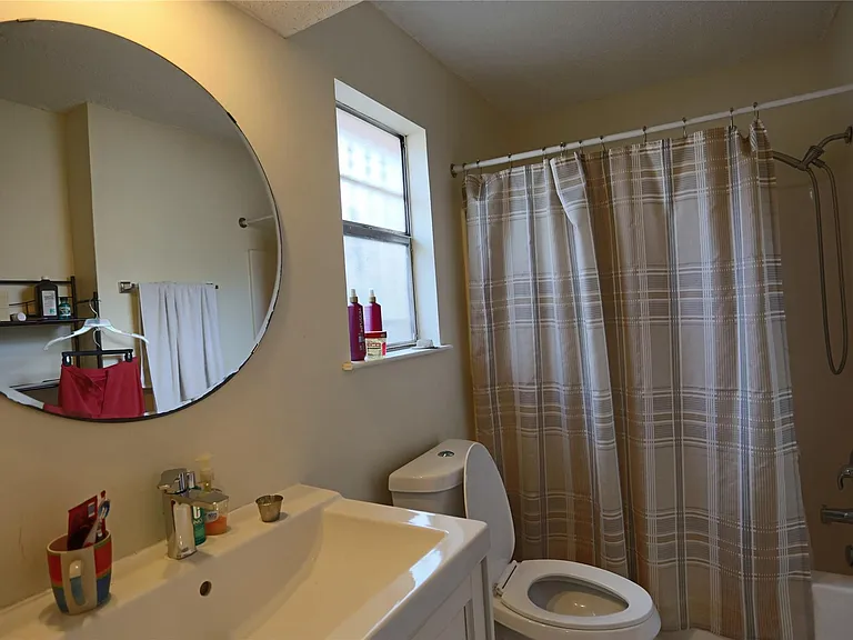 6214 Grandvale Dr — Photo 9