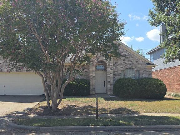 3rd image of 900 Shoal Creek Dr