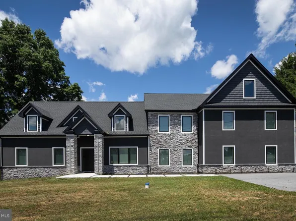7420 Green Hill Rd, Harrisburg, PA 17112