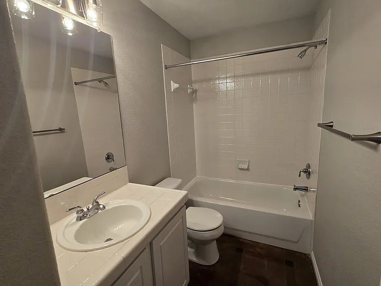 2nd Bathroom