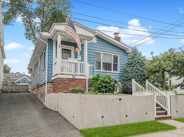 76 Whitman Avenue image 1 of 27