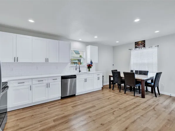 1104 E Mulkey St, Fort Worth, TX 76104