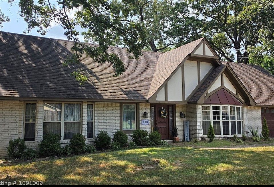 1st image of 3508 Village Rd