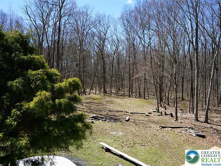 1240 Howeytown Rd — Photo 18