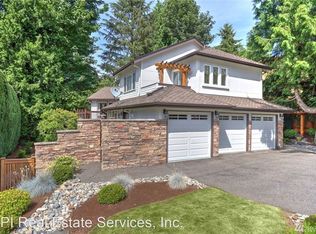 11810 NE 73rd St, Kirkland, WA 98033