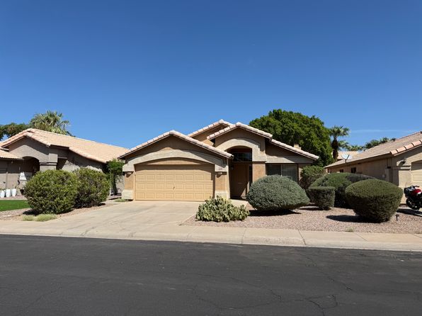 1102 W Heather Ave