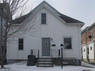 1010 Wellington St, Waterloo, IA 50702