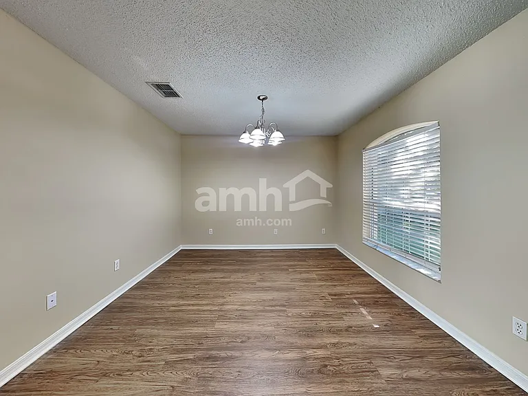 1051 Timber Trace Dr — Photo 8