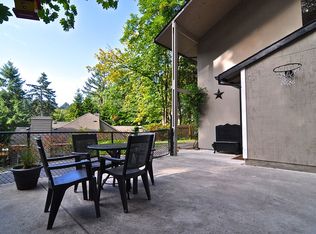 1717 SW Parkview Ct, Portland, OR 97221