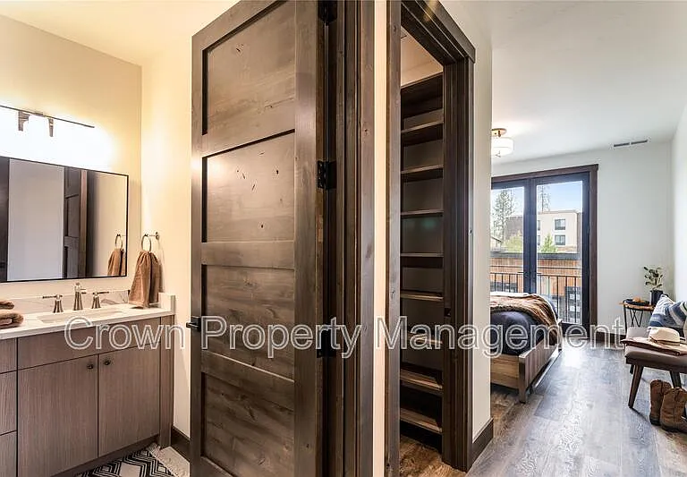 317 Akers Ln #G — Photo 26