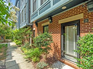 19 Yogurt Ln, Baltimore, MD